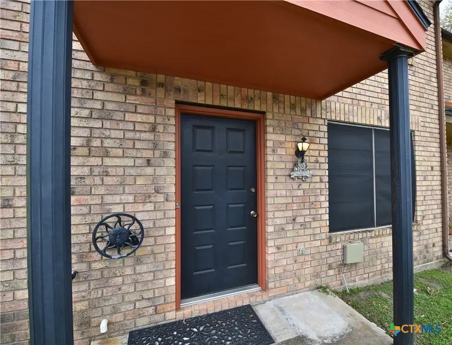 100 Seascape Drive #B, Port Lavaca, TX 77979 - #3