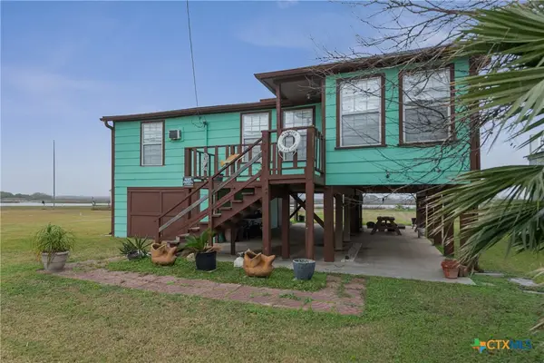 1725 Cr 441d, Brazoria, TX 77422
