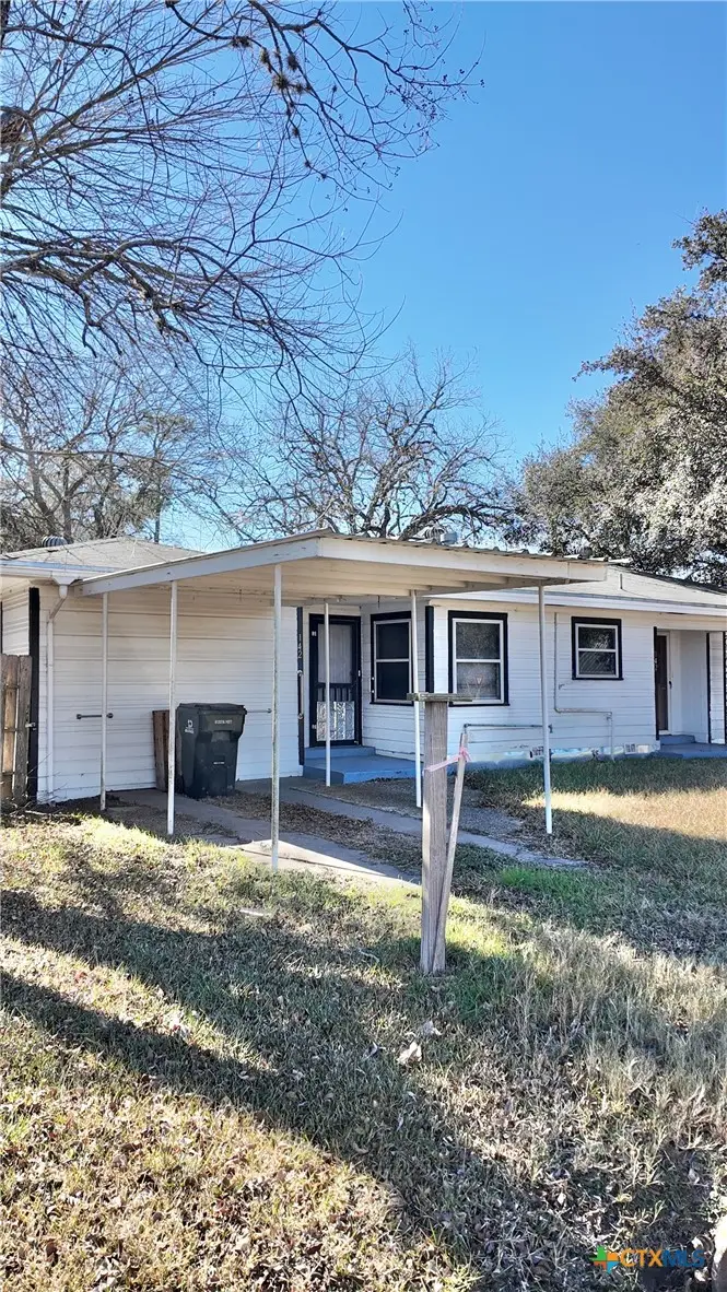 142 W 4th St., Yorktown, TX 78164 - #3