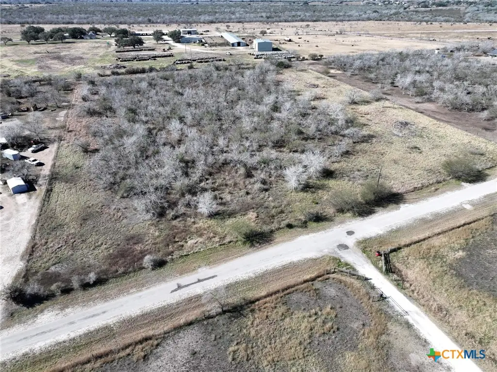 219 Nopal, Beeville, TX 78102 - Image #1