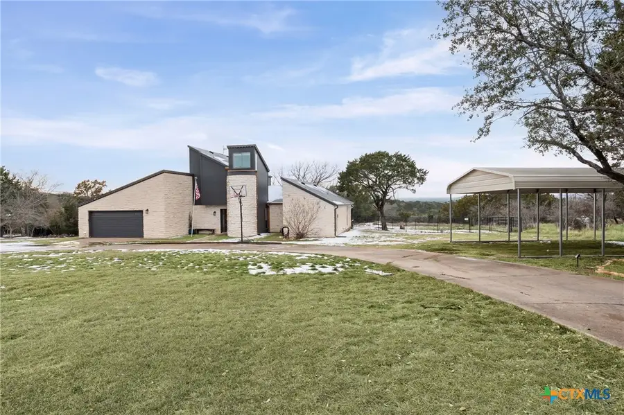 7114 N Lakeview Drive, Salado, TX 76571 - Image #2
