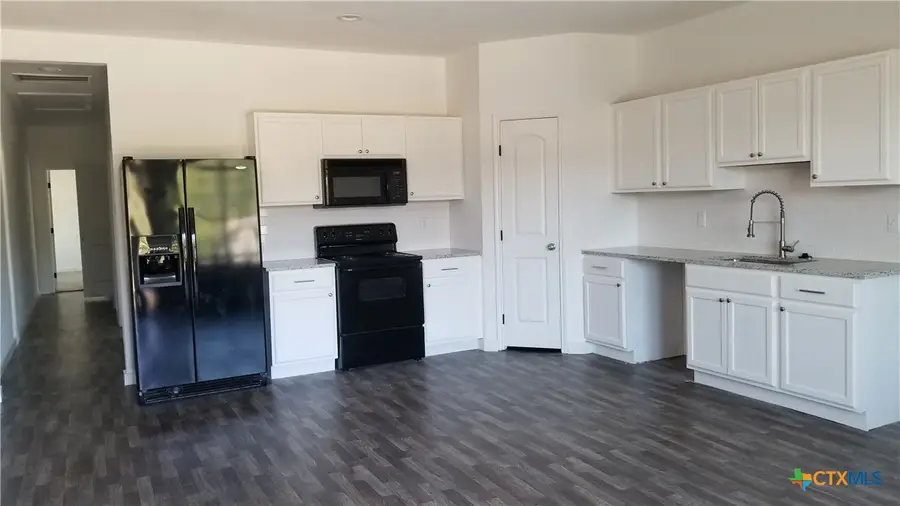 1063 Sleepy Hollow, Spring Branch, TX 78070 - Image #2