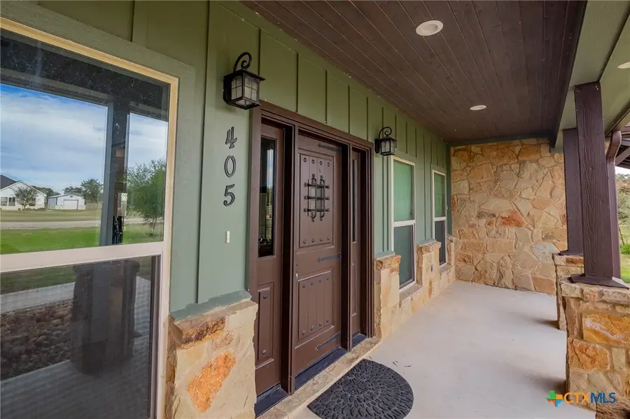 405 Battle Dr, Goliad, TX 77963 - #3