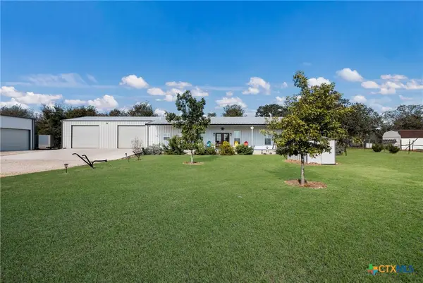 262 Gander Slough Road, Kingsbury, TX 78638