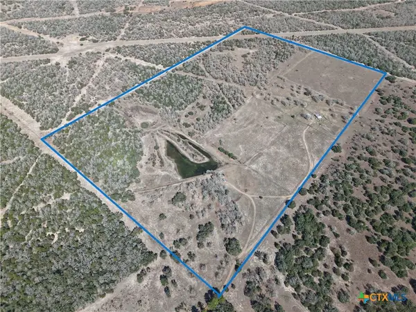 15631 Fm 682, Yoakum, TX 77995