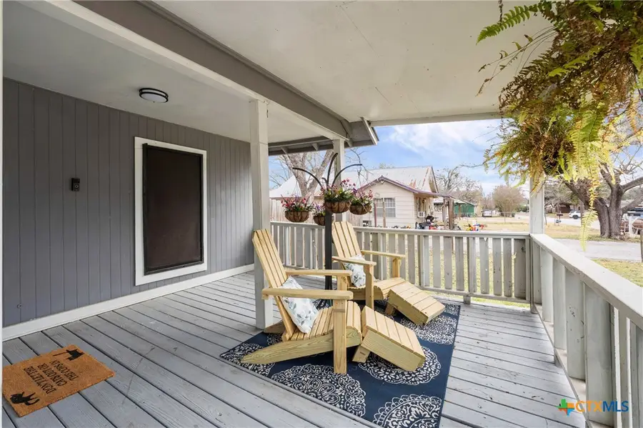 724 Scarbrough Street, Rockdale, TX 76567 - Image #2