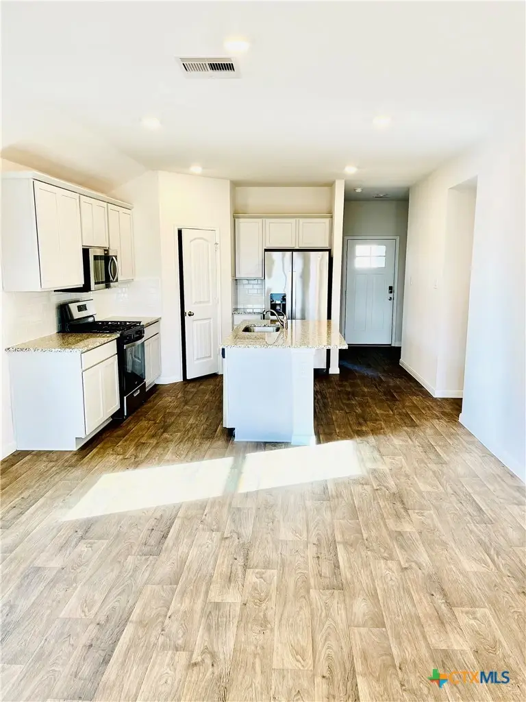 1420 London Way, Lockhart, TX 78644 - Image #2