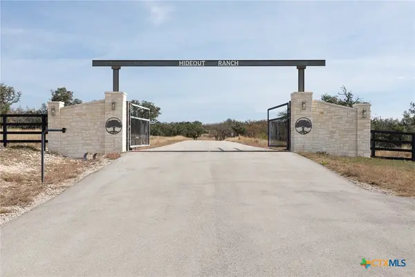 857 Brooklyn Nw Drive, Mountain Home, TX 78058