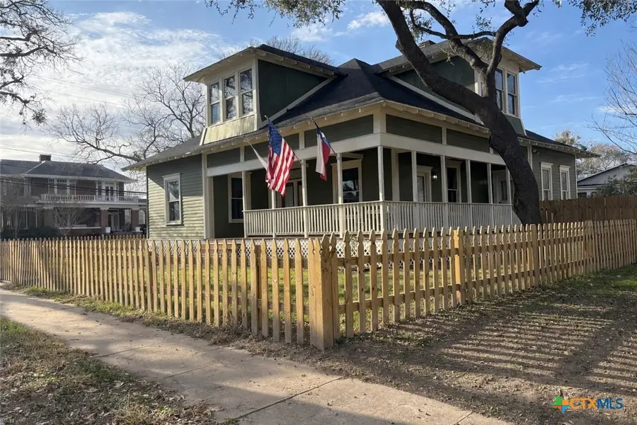 603 Saint Francis Street, Gonzales, TX 78629 - #2