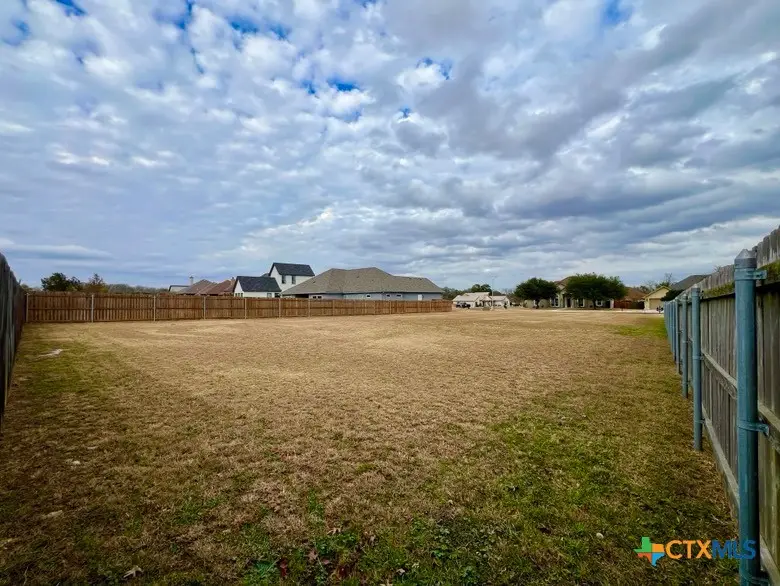 648 Oak Creek Parkway, Seguin, TX 78155 - Image #3