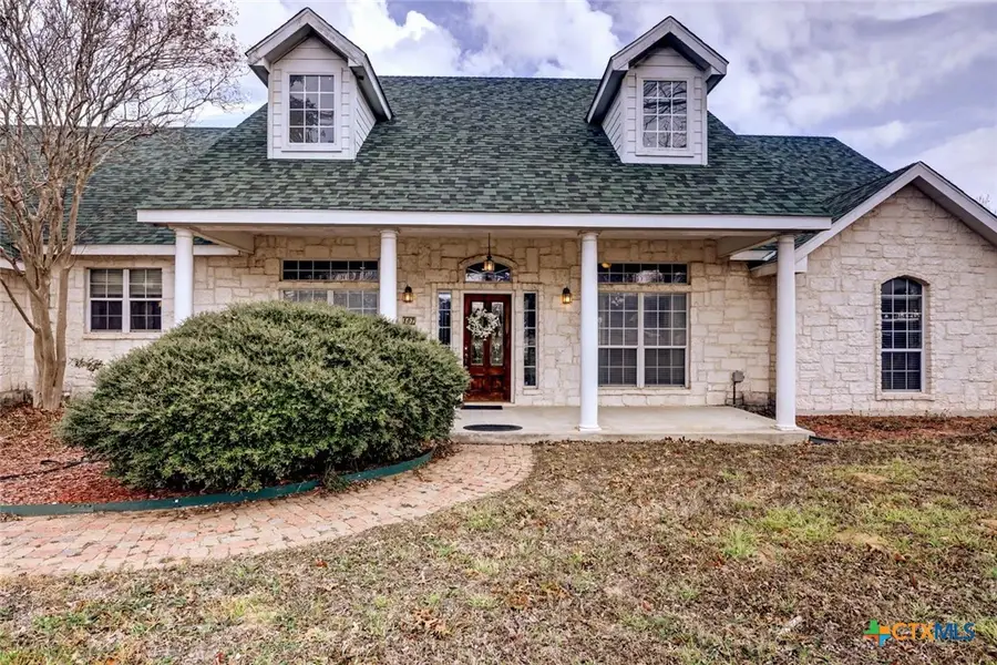 307 Se Main Street, Stockdale, TX 78160 - #2