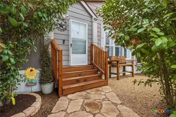 11200 Ridgewood Drive, Salado, TX 76571