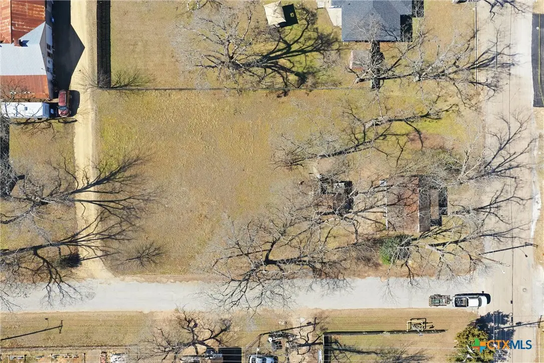 204 S Karnes Street, Cameron, TX 76520 - #1