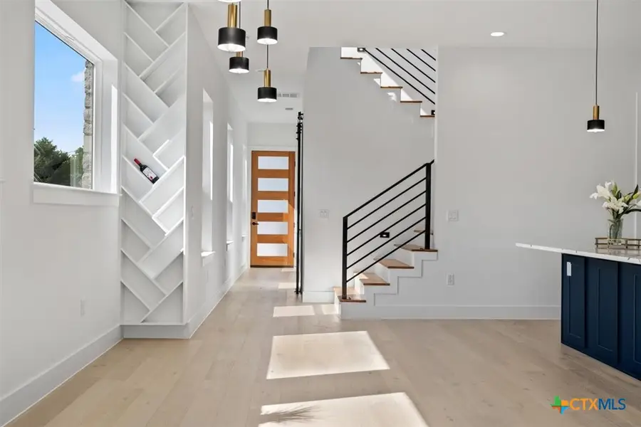 501 E Burton Street, Manor, TX 78653 - Image #3