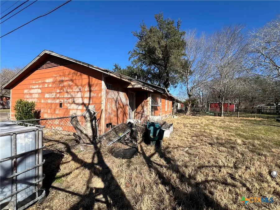 1701 E Walnut Avenue, Victoria, TX 77901 - #3