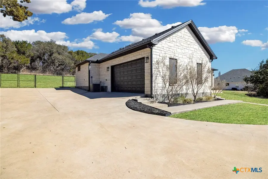6466 Sparta Road, Belton, TX 76513 - Image #3