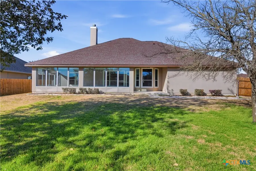 647 Oak Creek Parkway, Seguin, TX 78155 - Image #3