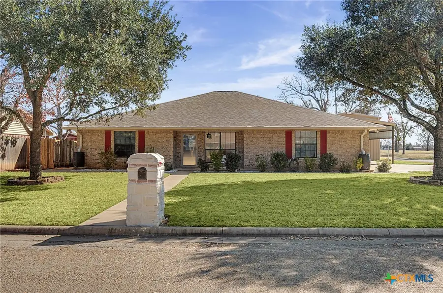 1601 Sunset Circle, Cameron, TX 76520 - #2