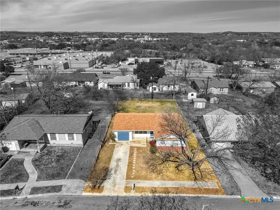 11 Bellaire Avenue, Lampasas, TX 76550 - #3