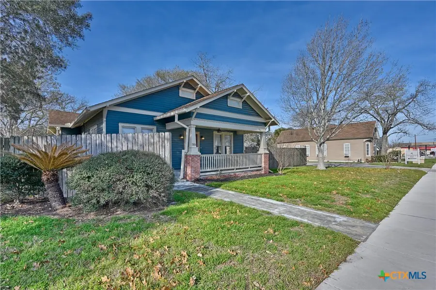 306 N Avenue E, Shiner, TX 77984 - #2