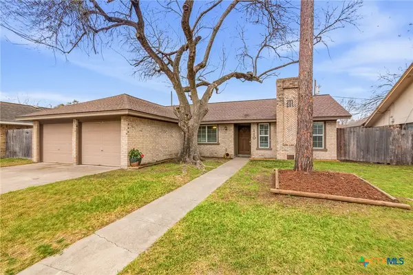 110 Rio Vista Drive, Victoria, TX 77904