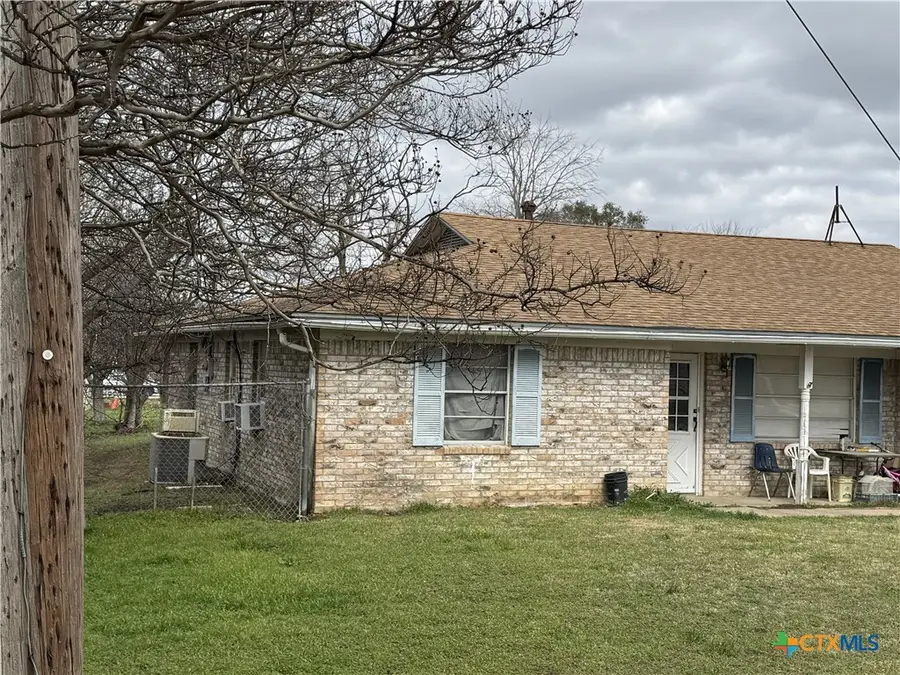106 N 7th Street E, Dawson, TX 76639 - #3