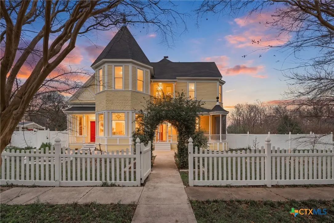 300 Estelle Rice Drive, Moody, TX 76557 - #1