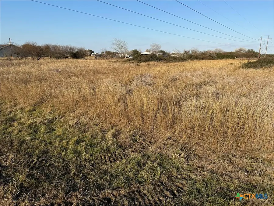 12 W Oaks, Victoria, TX 77905 - #2