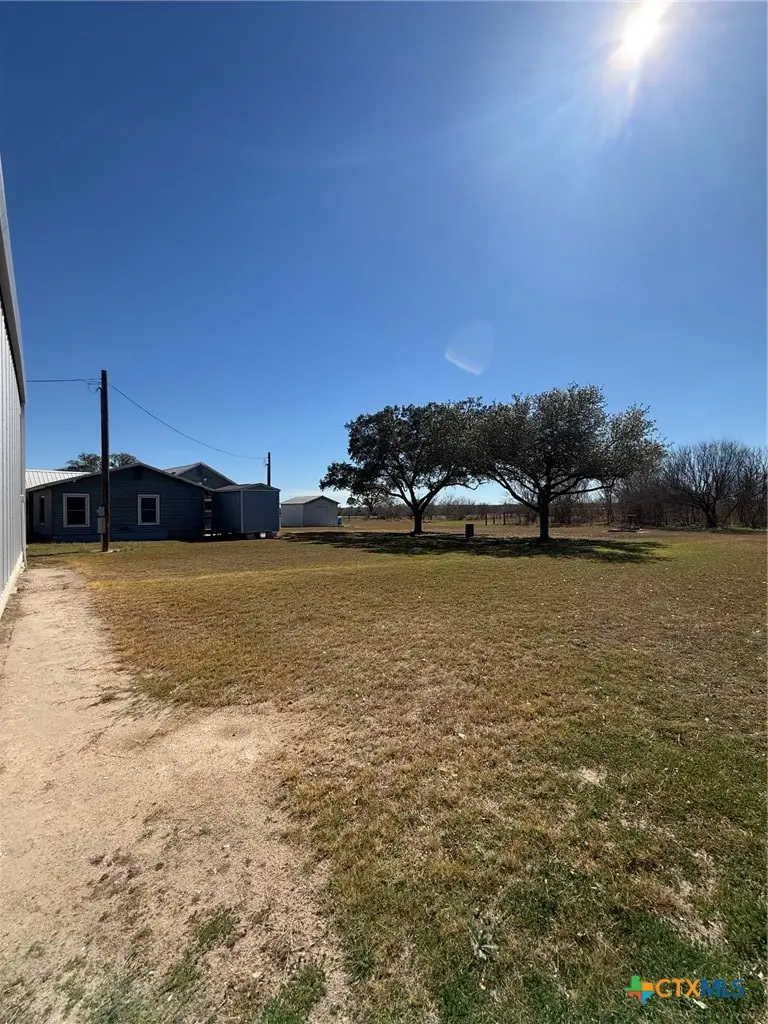 226 County Road 300, Karnes City, TX 78118 - #1