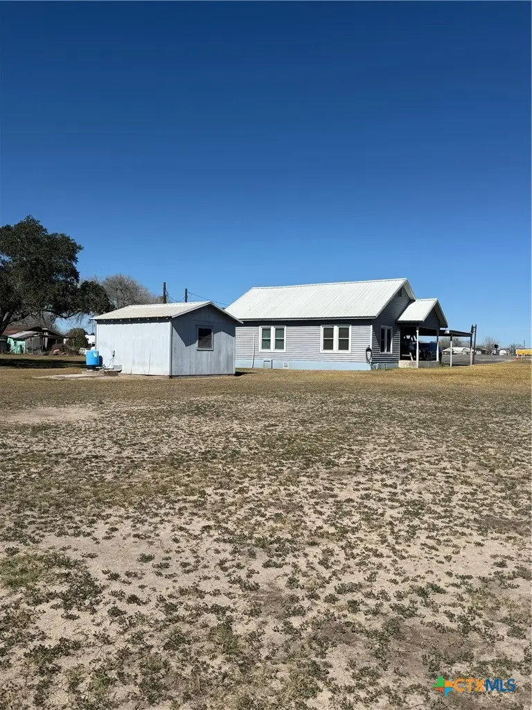 226 County Road 300, Karnes City, TX 78118 - #2