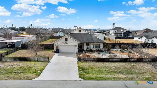 343 Meadow Valley Loop, Jarrell, TX 76537