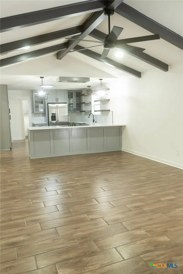 2704 E Loma Vista Avenue, Victoria, TX 77901 - #3