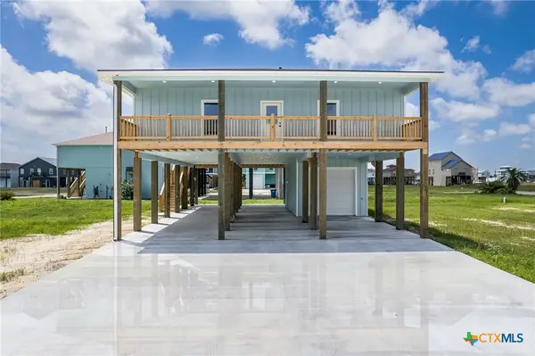 74 Whooping Crane Street, Port O'Connor, TX 77982