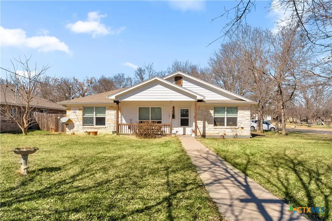 1209 E Avenue F, Lampasas, TX 76550 - #1