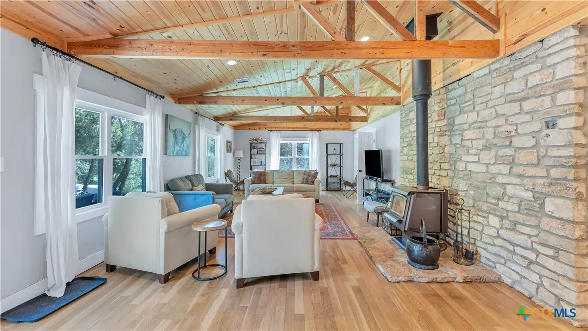 606 Deer Lake Cove, Wimberley, TX 78676 - #1