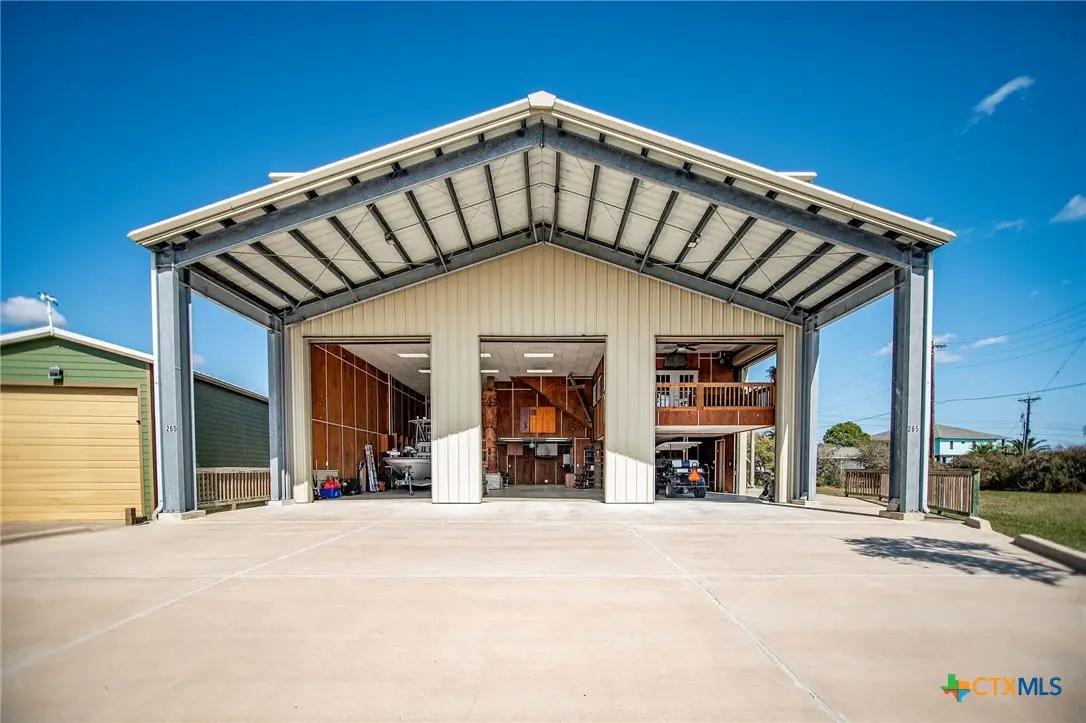 265 Coastal Oaks Loop, Port Oconnor, TX 77982 - #1