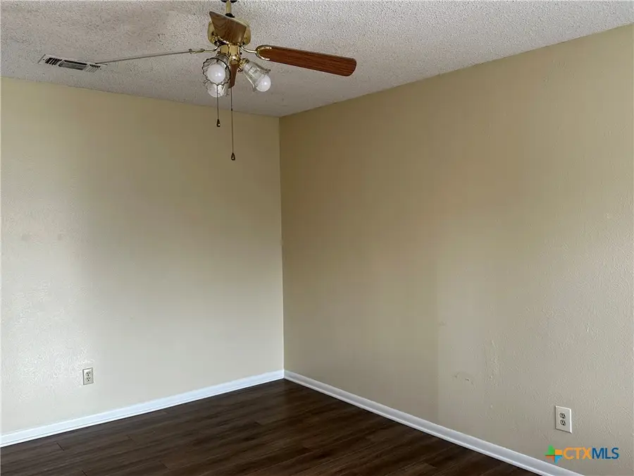 821 Michelle Drive, Copperas Cove, TX 76522 - #2