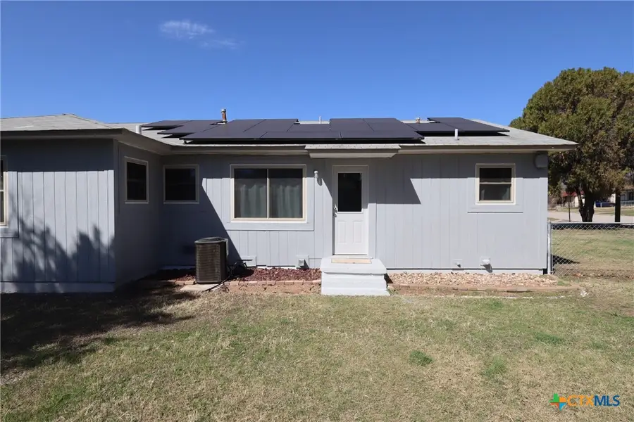 612 N 13th Street, Copperas Cove, TX 76522 - #2