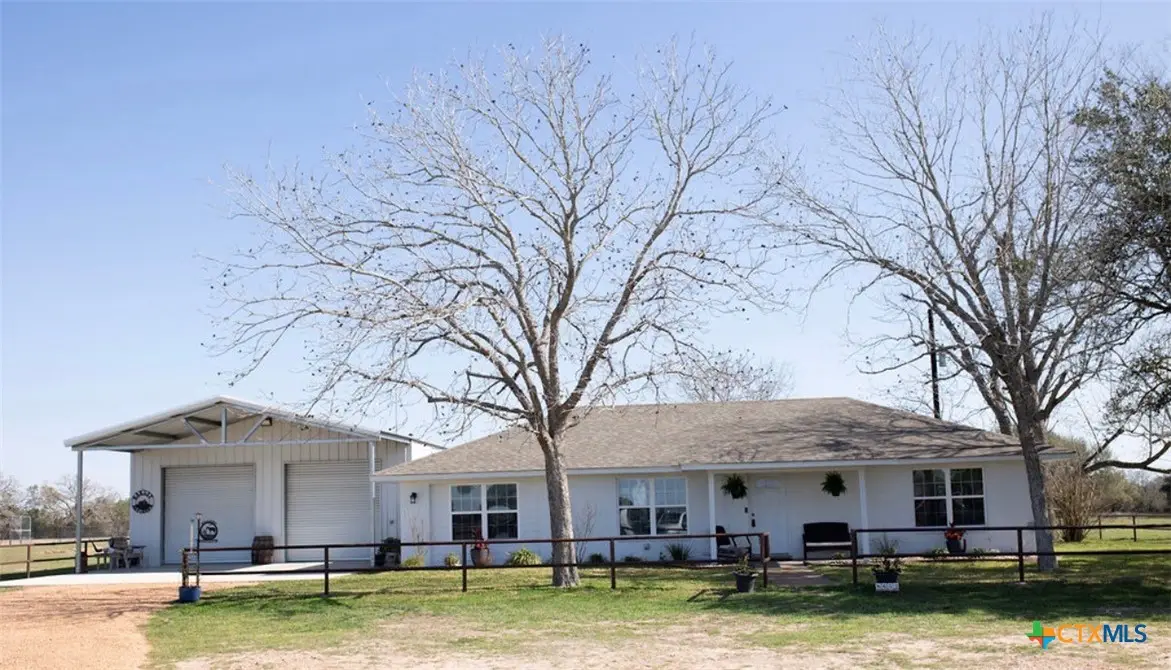 8652 State Highway 111 W, Yoakum, TX 77995 - #1