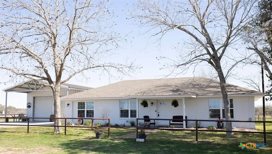 8652 State Highway 111 W, Yoakum, TX 77995 - #2