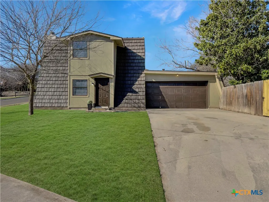 929 N 19th Street, Copperas Cove, TX 76522 - #1