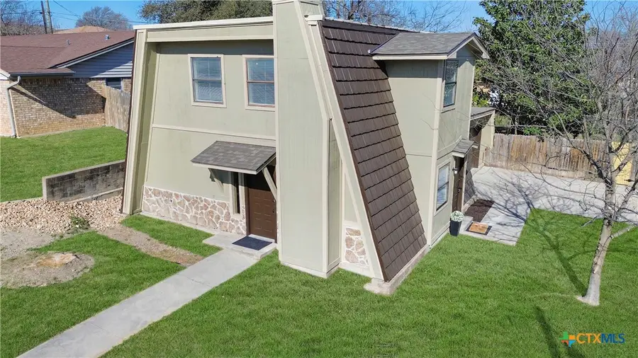 929 N 19th Street, Copperas Cove, TX 76522 - #3