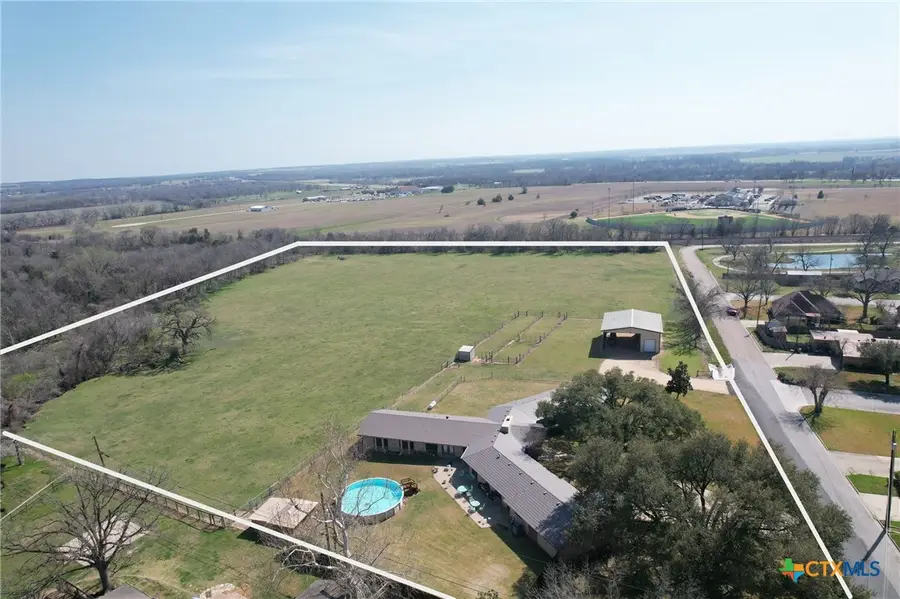 903 Hoover, Cameron, TX 76520 - #2