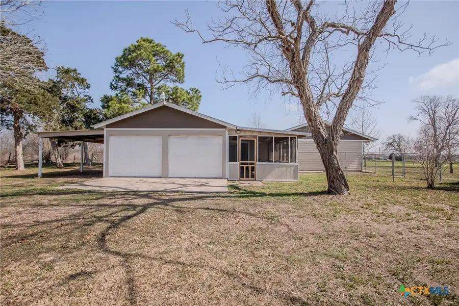 2015 Coletoville Road, Victoria, TX 77905 - #2