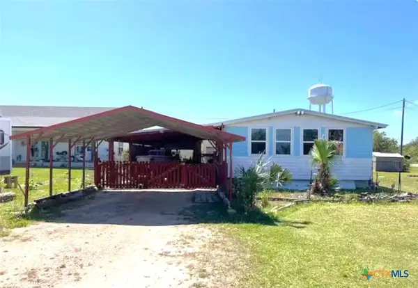 1509 W Polk Avenue, Port O'Connor, TX 77982