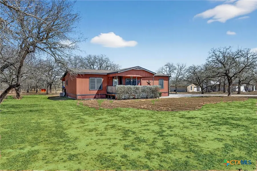 1298 County Road 425, Stockdale, TX 78160 - #2