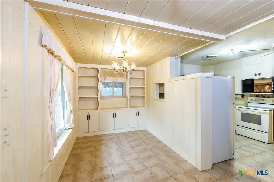 3603 Us Highway 90a E, Gonzales, TX 78629 - #3