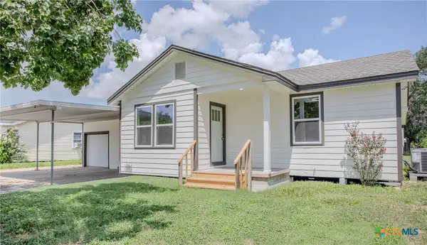 906 E Crestwood Drive, Victoria, TX 77901