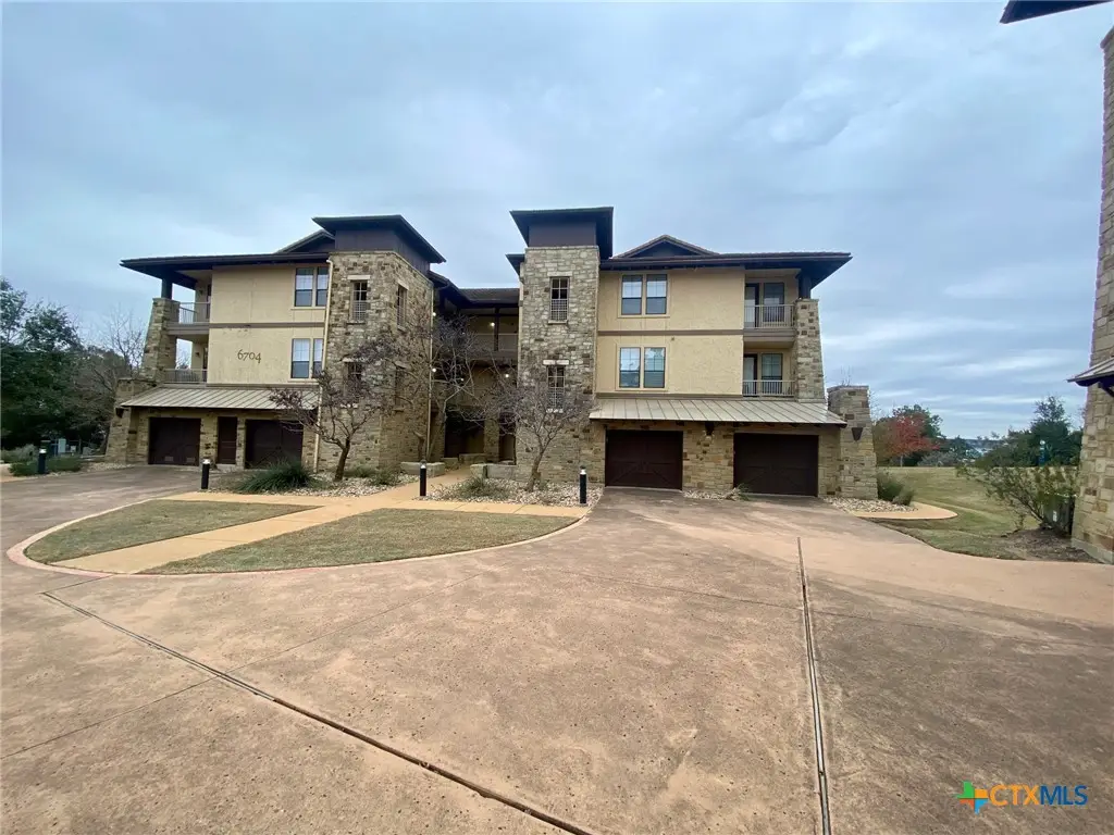 6704 Lantern View Drive #102, Jonestown, TX 78645 - #1