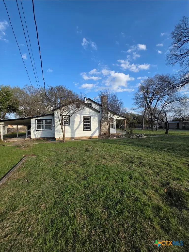 1001 N Penelope Street, Belton, TX 76513 - #3